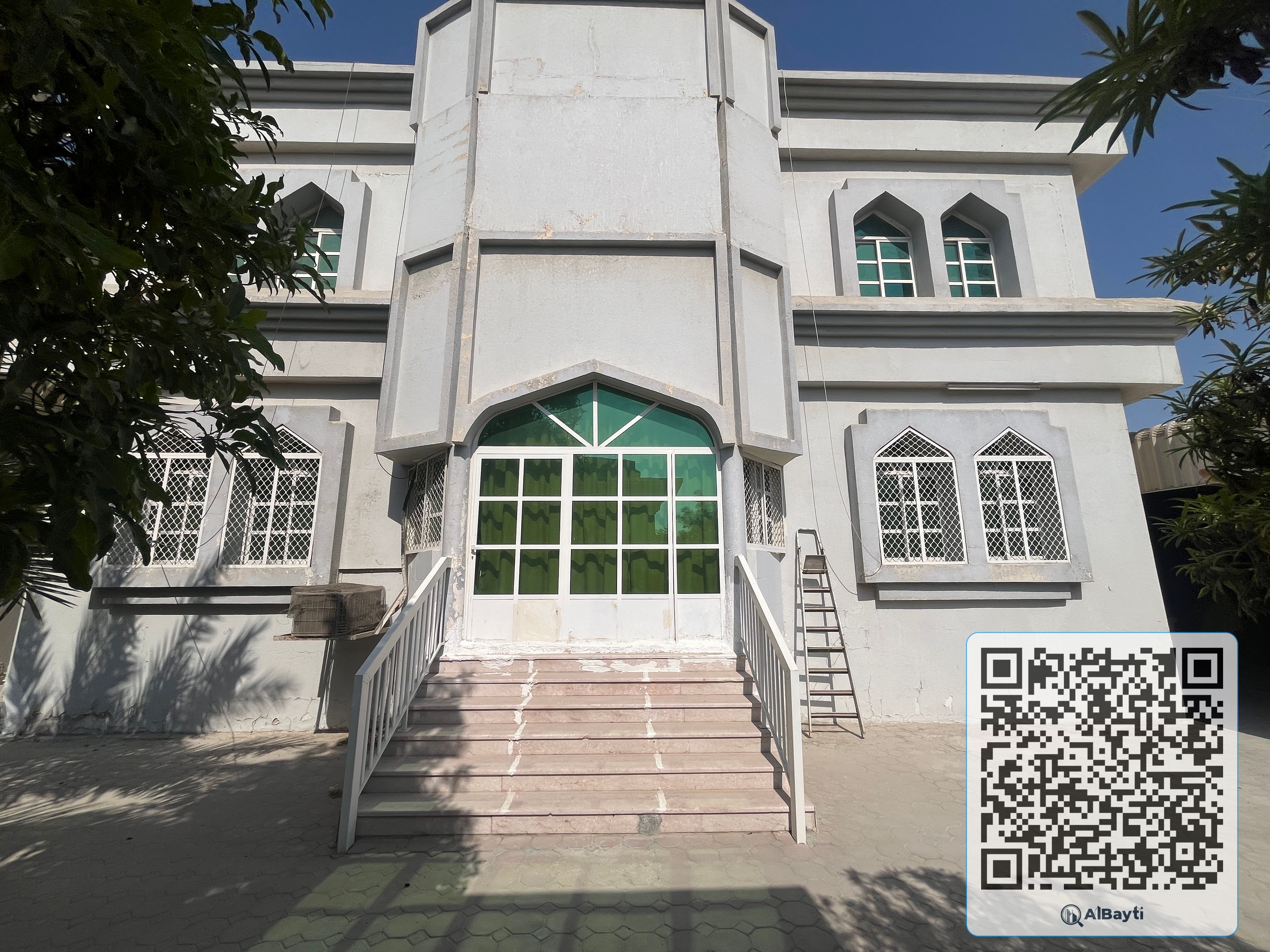 Good quality good location big size villa for sale