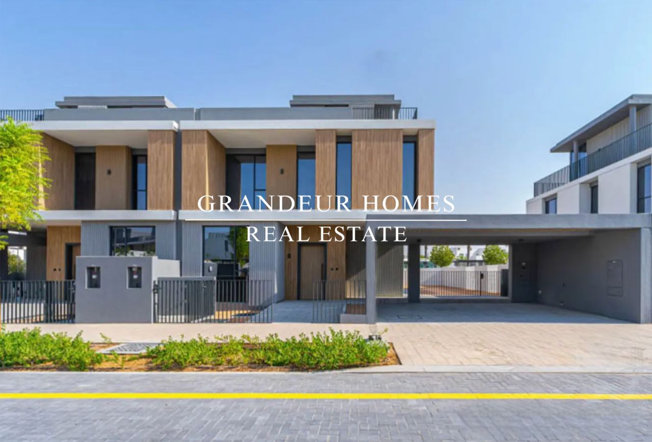 Vacant | Spacious Villa | Corner Unit