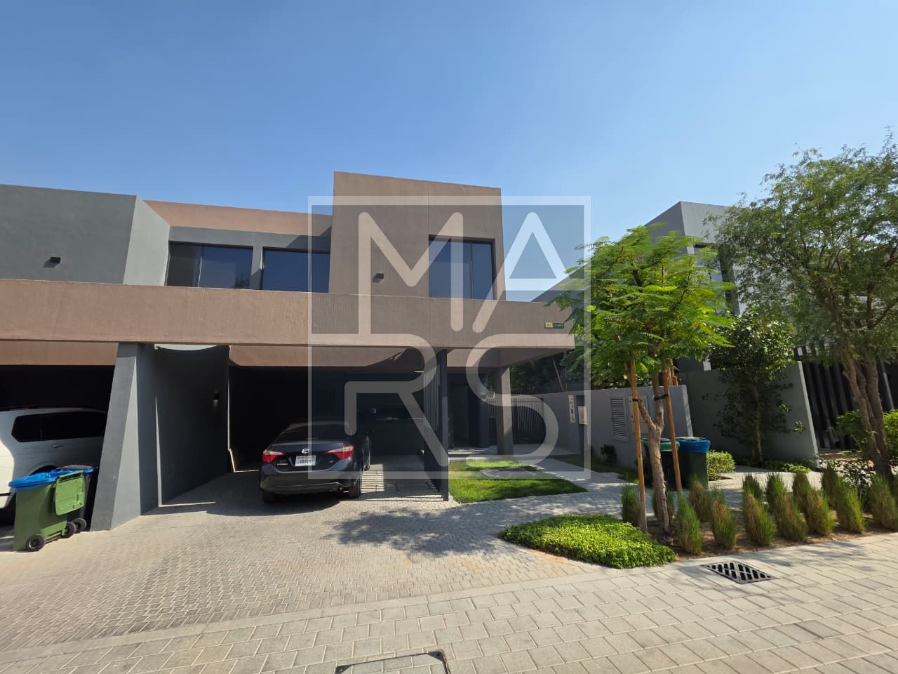 3BHK-ALL MASTER-LANDSCAPING DONE-END CORNER-SALE