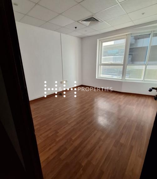 Fitted office in SZR - Millennium Executive Tower
