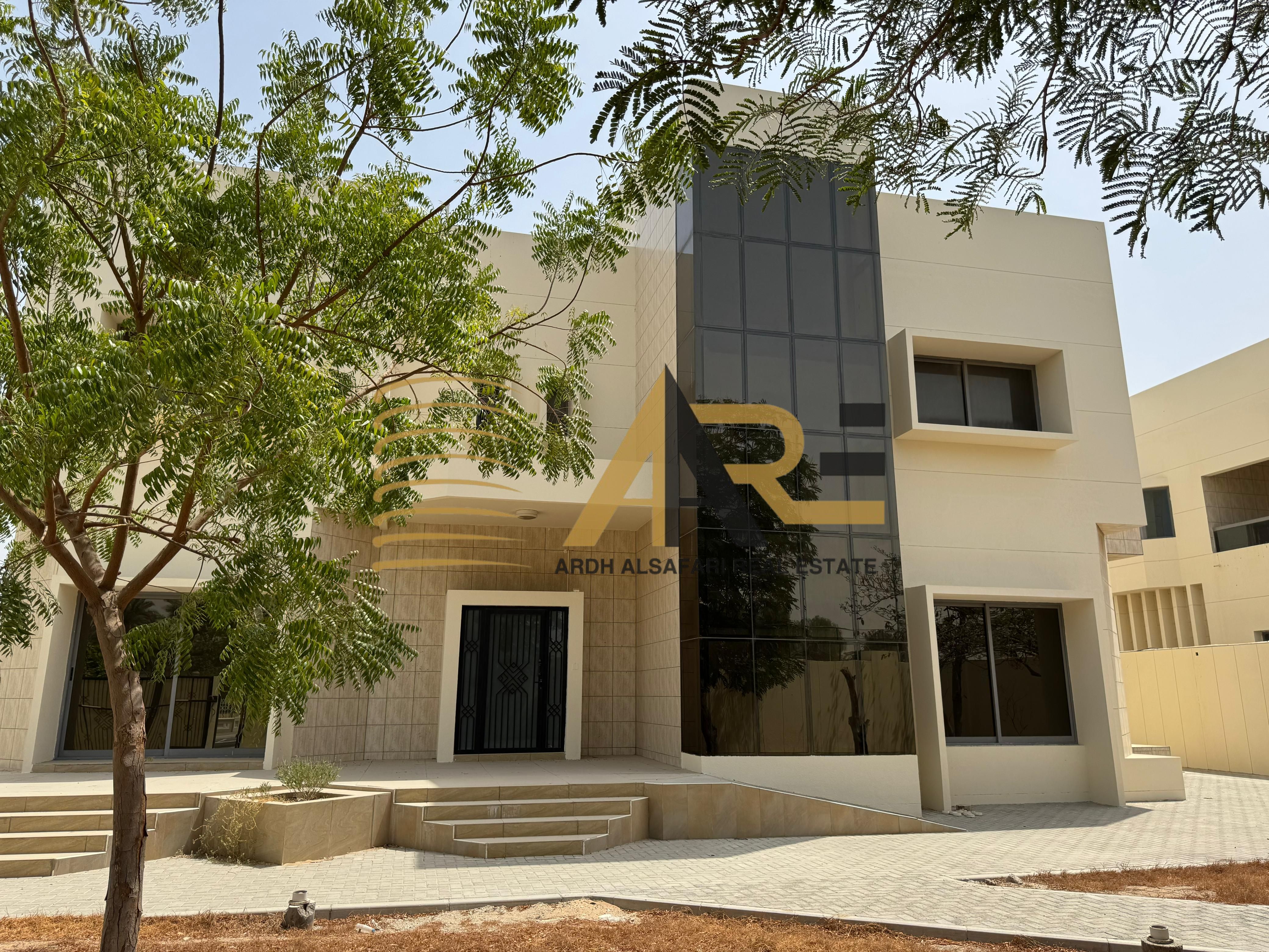 Spacious Huge villa || Ready to move in || Near to Wasit Police Station