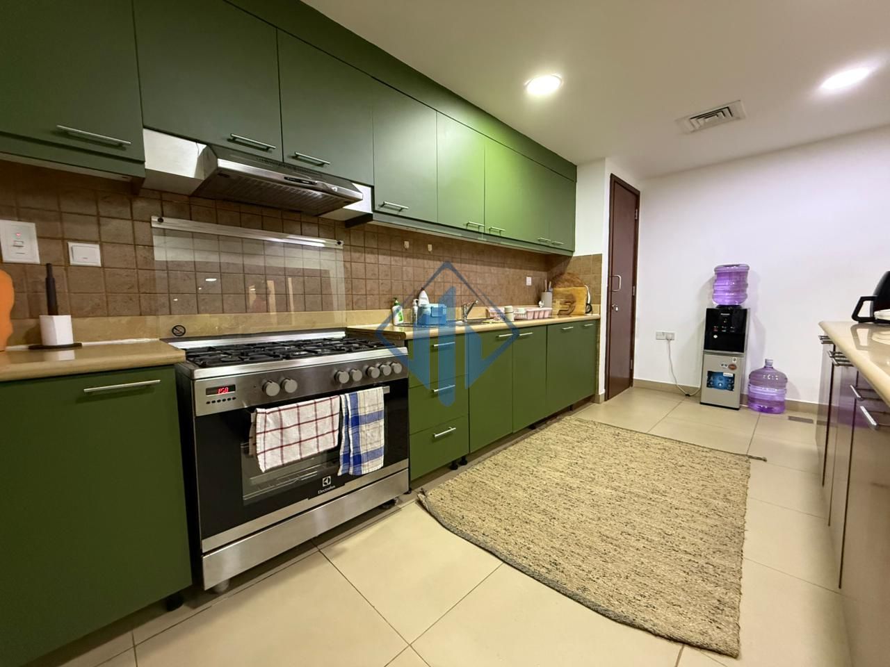Luxury 3 BR villa l with sea view in Mina Al Arab