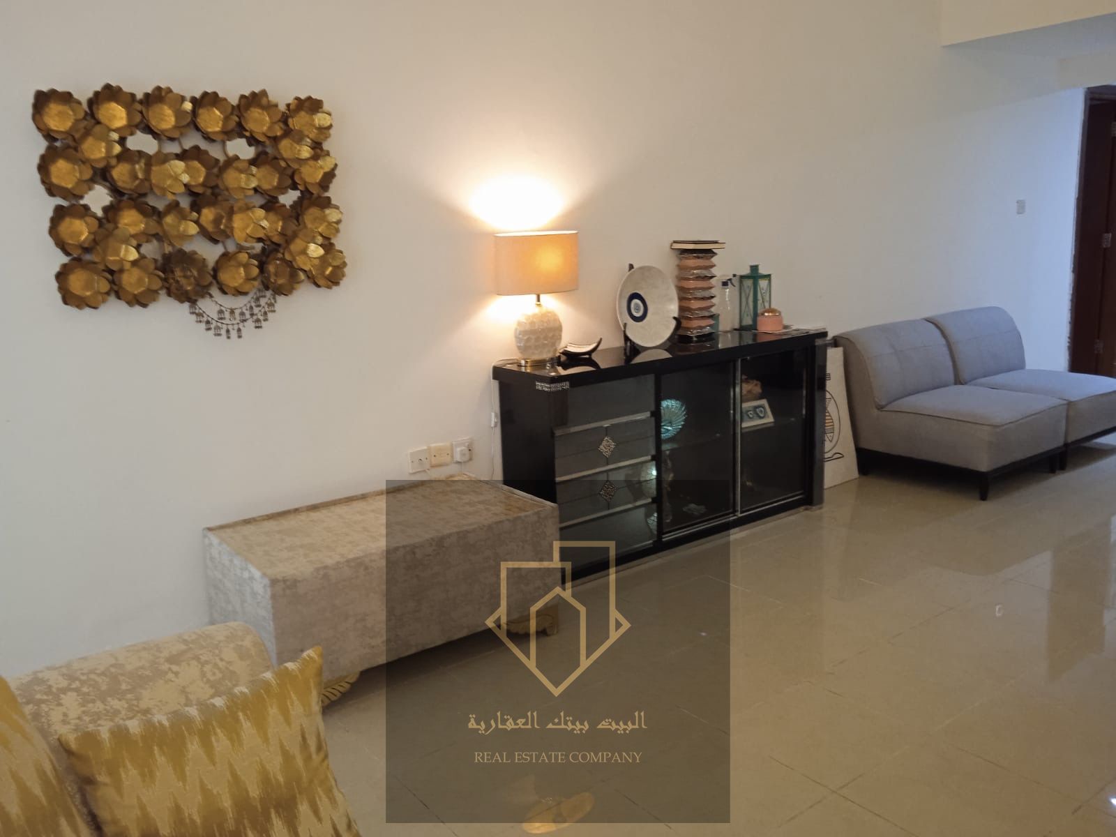 Room and lounge for sale Horizon towers with sea view