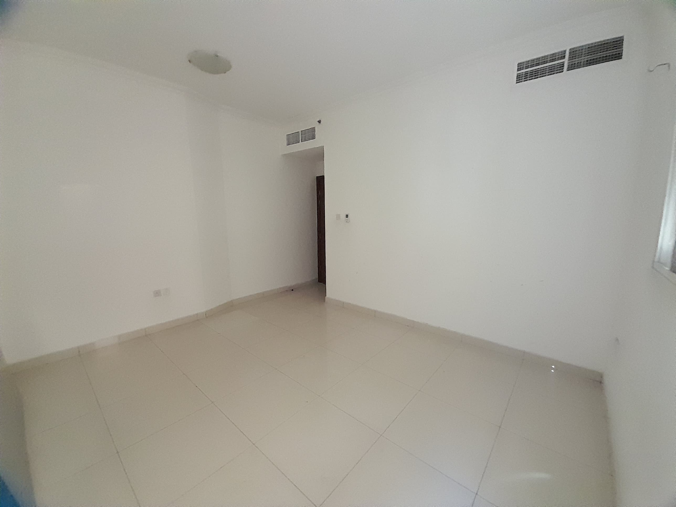 "Luxury Living: Spacious 2BHK Apartment for Rent! Prime location, modern amenities, ample space, perfect for family living. Contact us now!"
