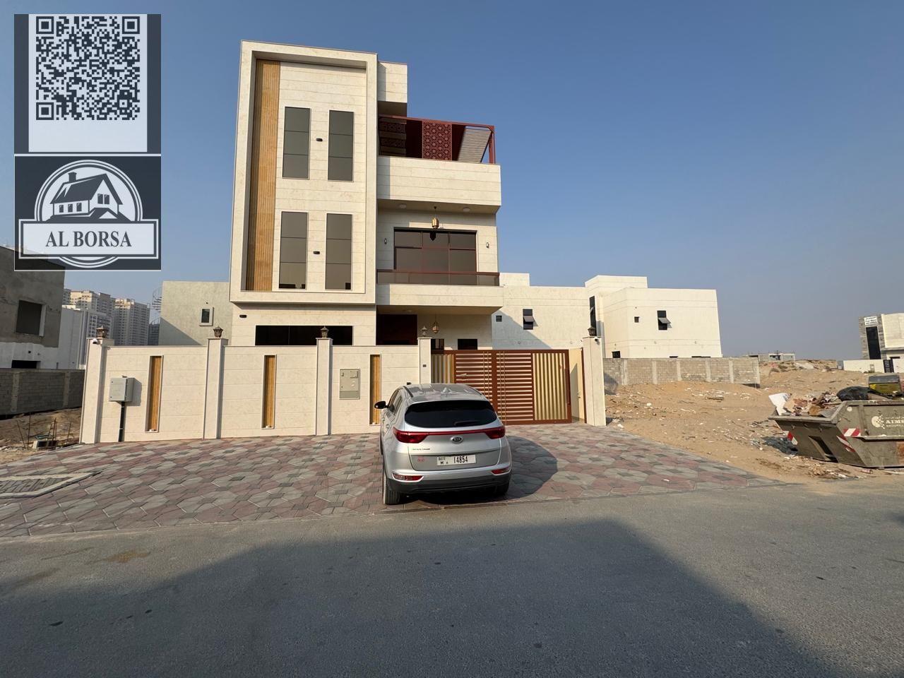 Villa for rent in Ajman, on the corner of two streets, beautiful location, payment facilities