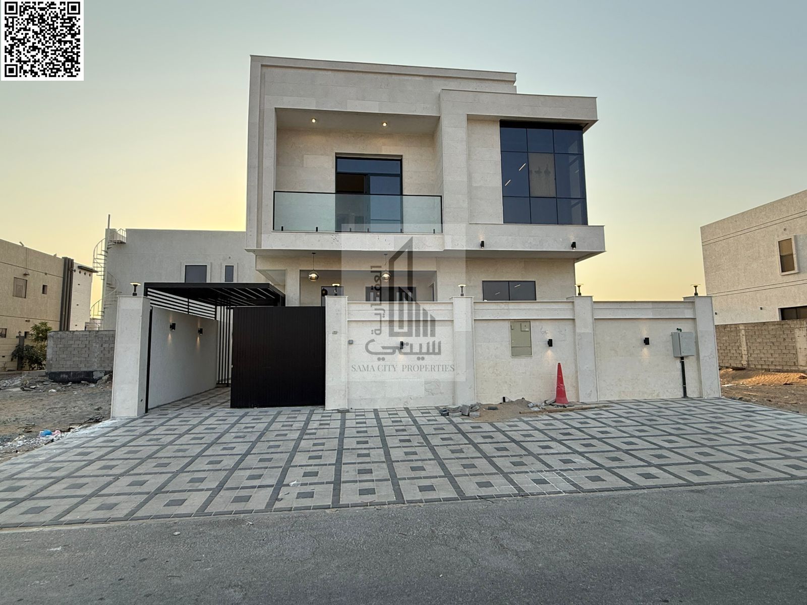 Villa for sale in Al Yasmeen area Features: 5 master bedrooms • Majlis with bathroom • Living room with bathroom • Main kitchen • Maid's room • Larg