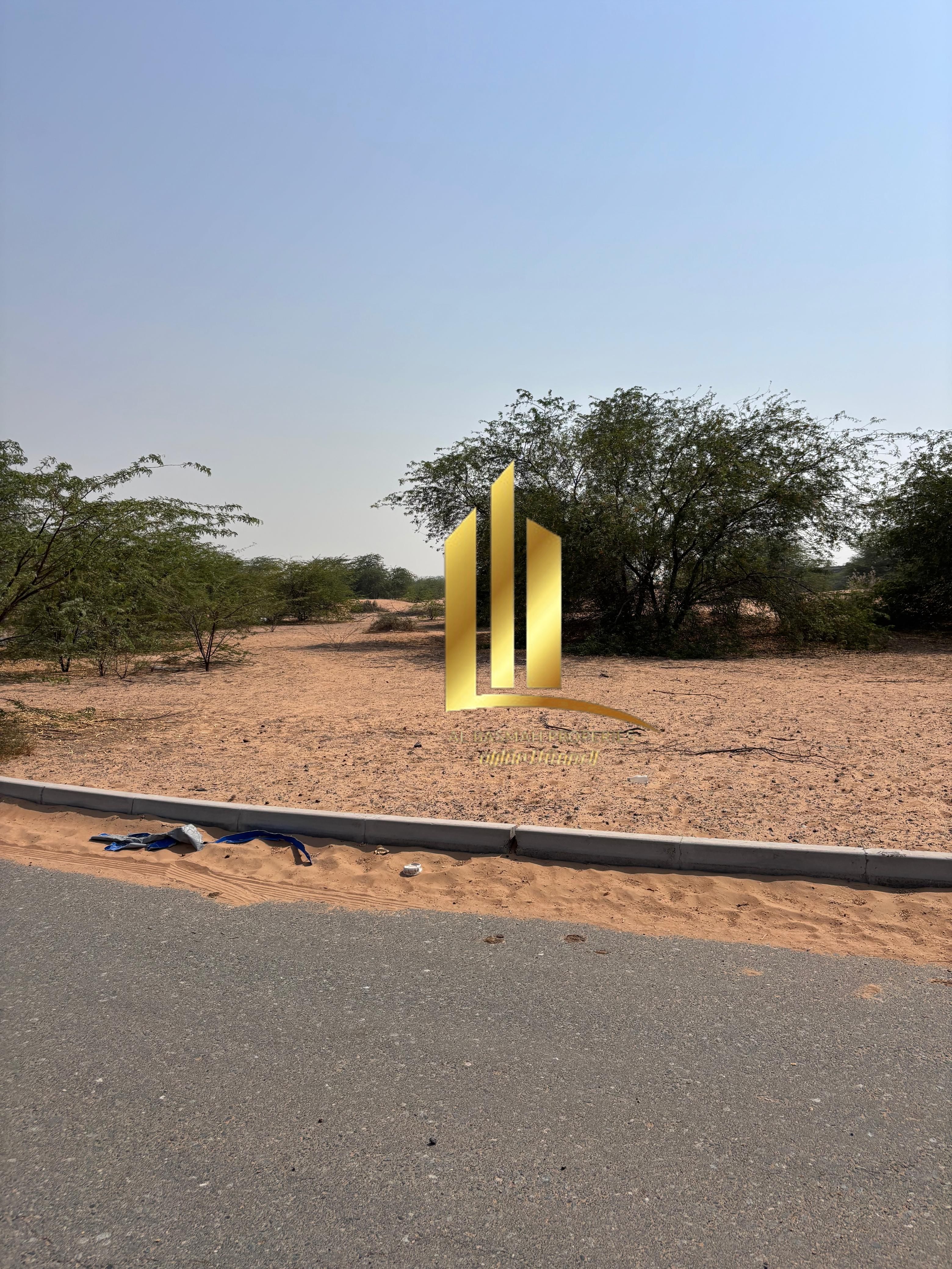 For sale, industrial corner plot in Sharjah, Arqoub Industrial Area - area 28,509 square feet