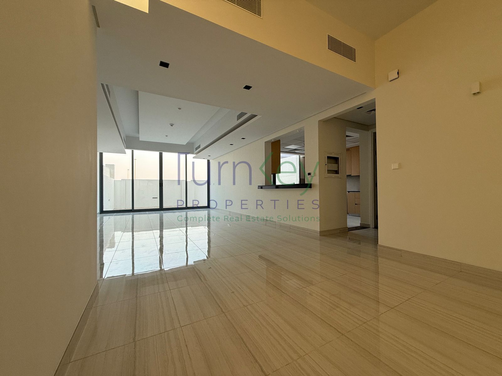 4 beds + Maid | Spacious Layout | Prime Location