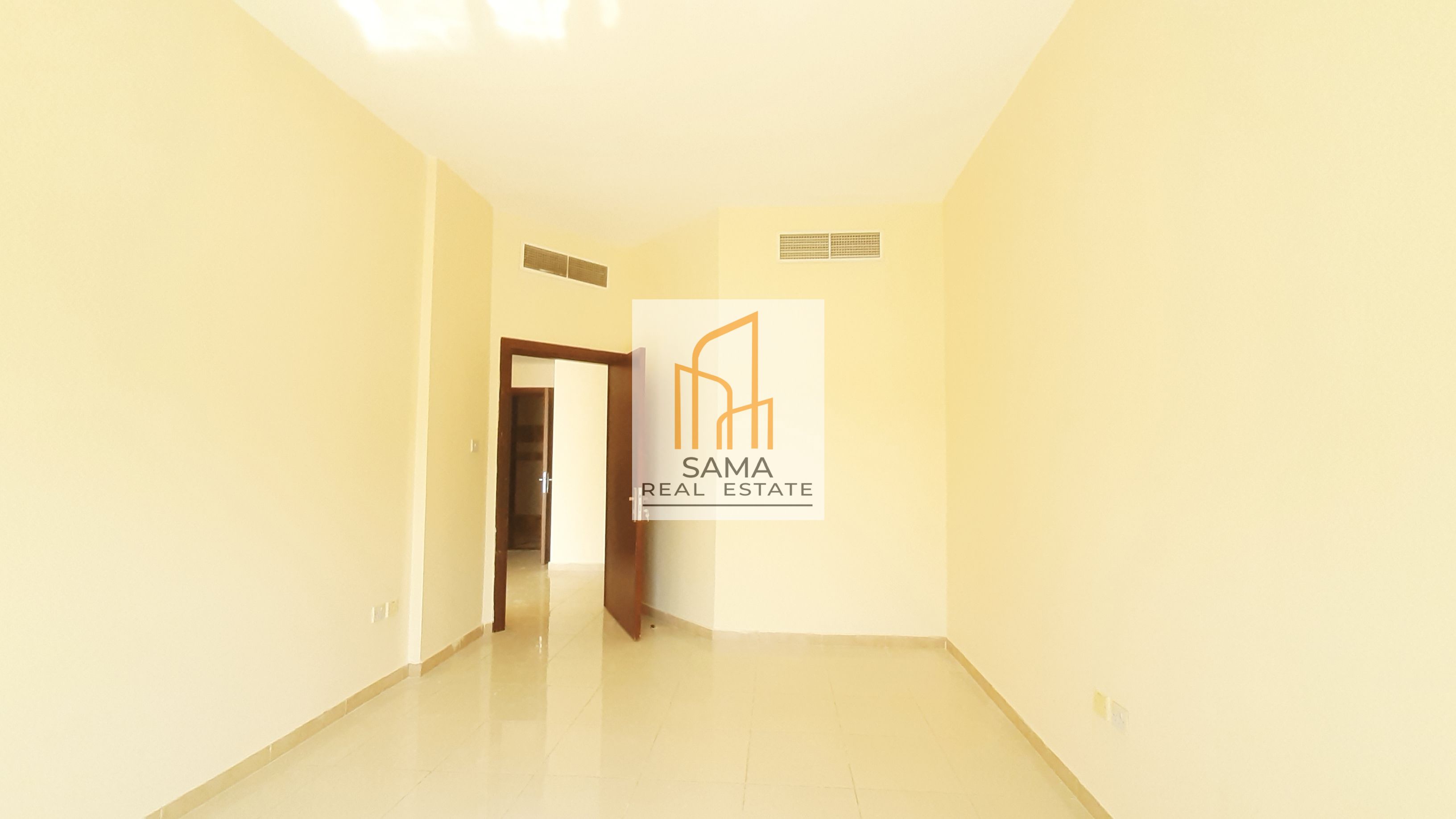 Excellent condition 1BHK for family r 40k with balcony