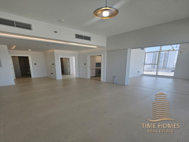 Vacant | Unfurnished | Near to Metro