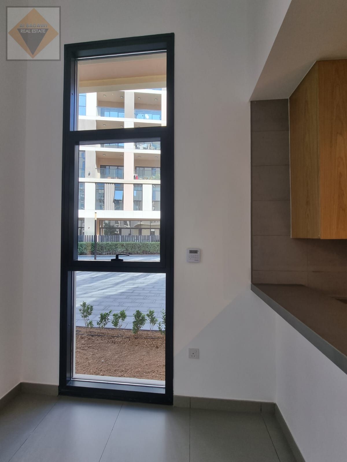 Modern 1-Bedroom Apartment with Direct Pool View & Private Parking | RD4 Building