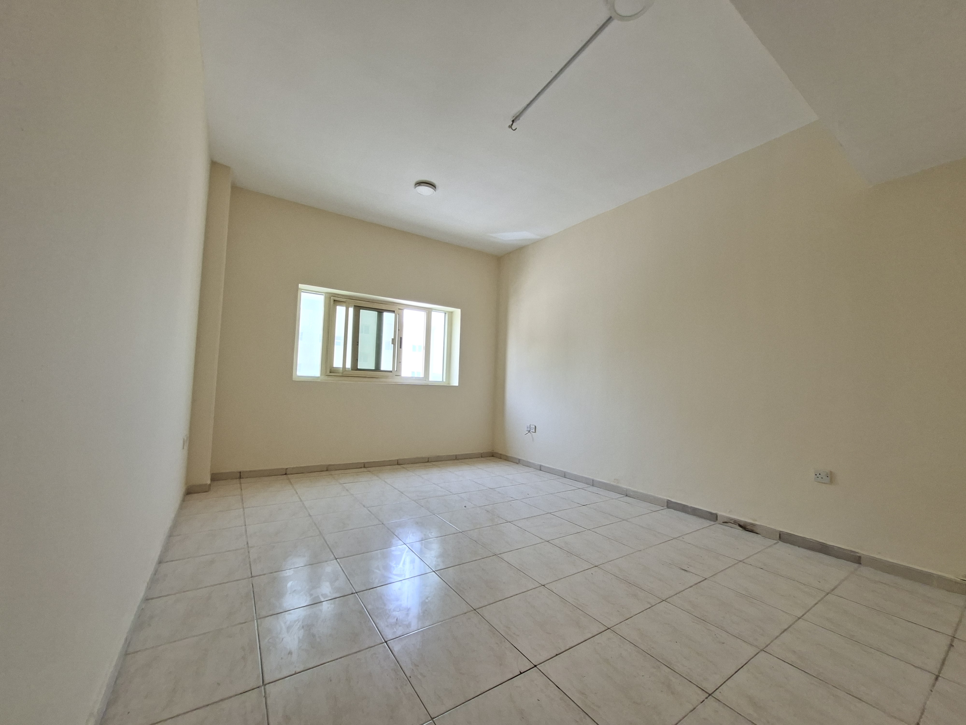 Very Luxury 1. bhk APARTMENT available in Muwailah commercial