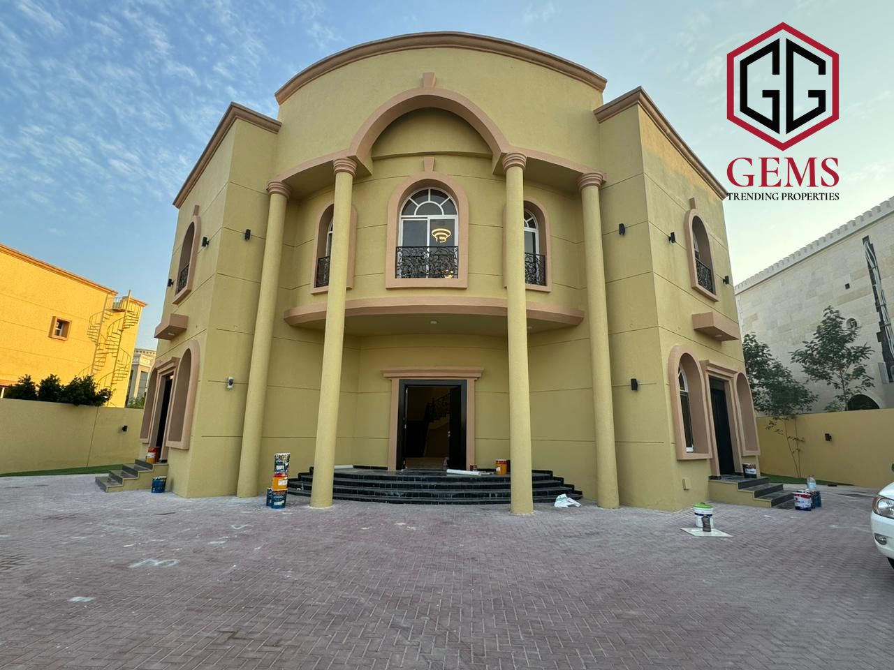 PRIME LOCATION | QUALITY FINISHING | HUGE GARDEN
