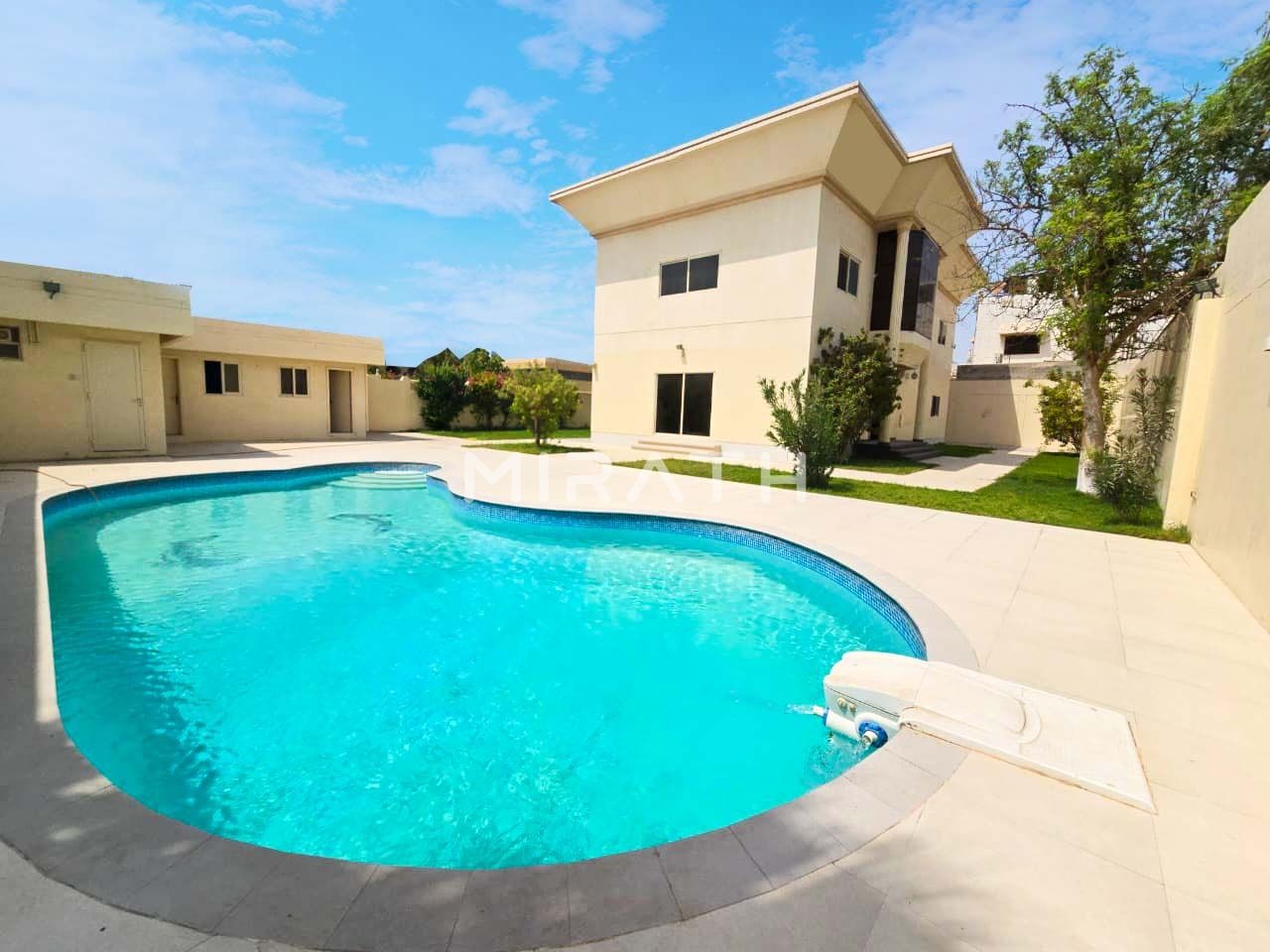 Spacious 5BR Villa | Private Pool & Garden | Premium