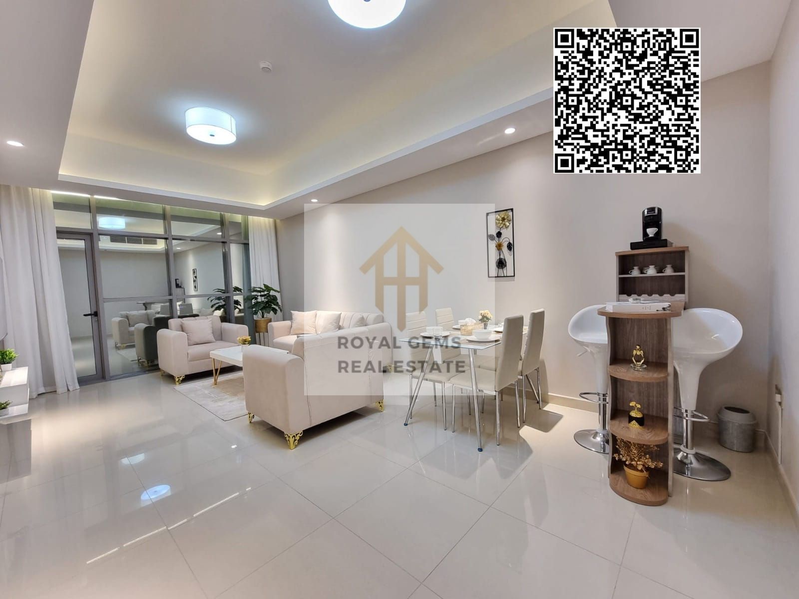 Classy Fully Furnished Two Bedroom Apartment /With Swimming Pool and GYM /Free Parking