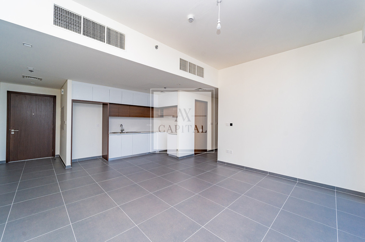 Waterfront | VOT | Low Floor | Best Layout