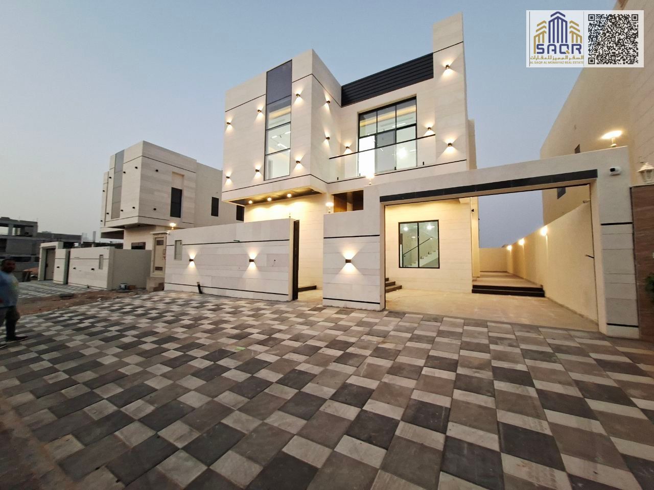 Deluxe Villa in Al Helio 2 / 5 master bedrooms, including registration and ownership fees, strategic location / central air conditioning