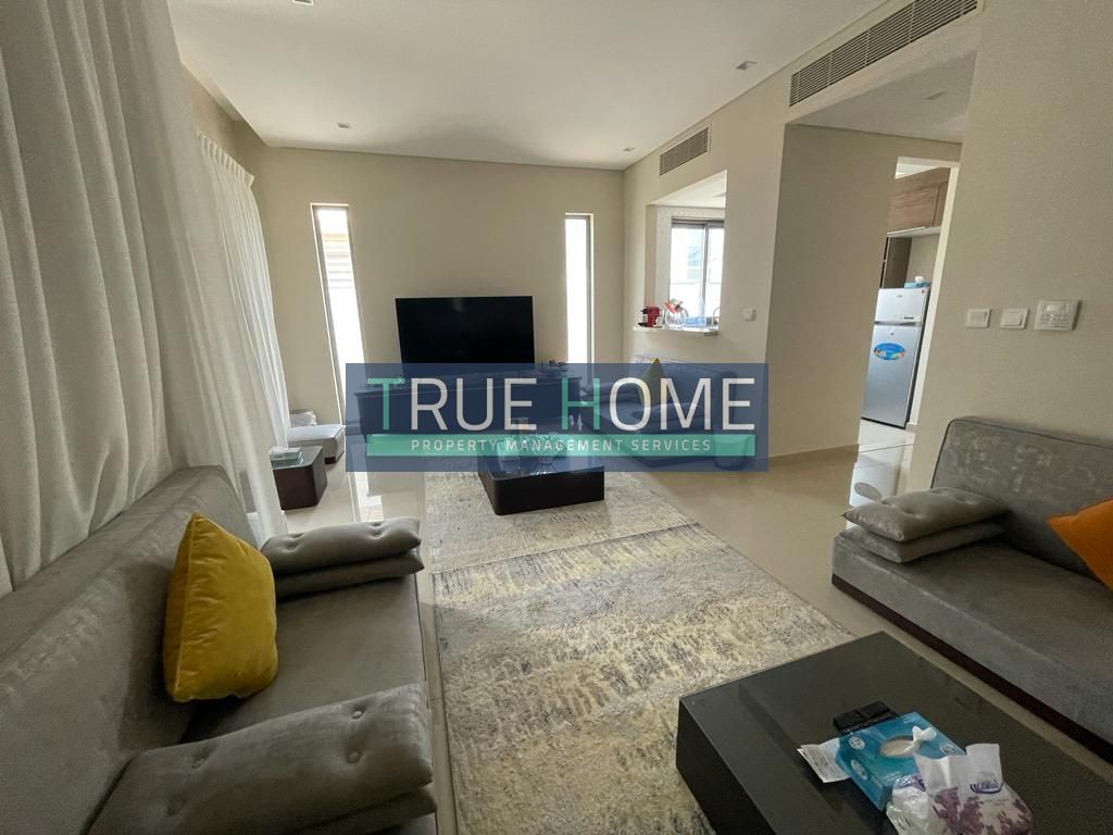 Corner Unit | Single Row | Prime Location