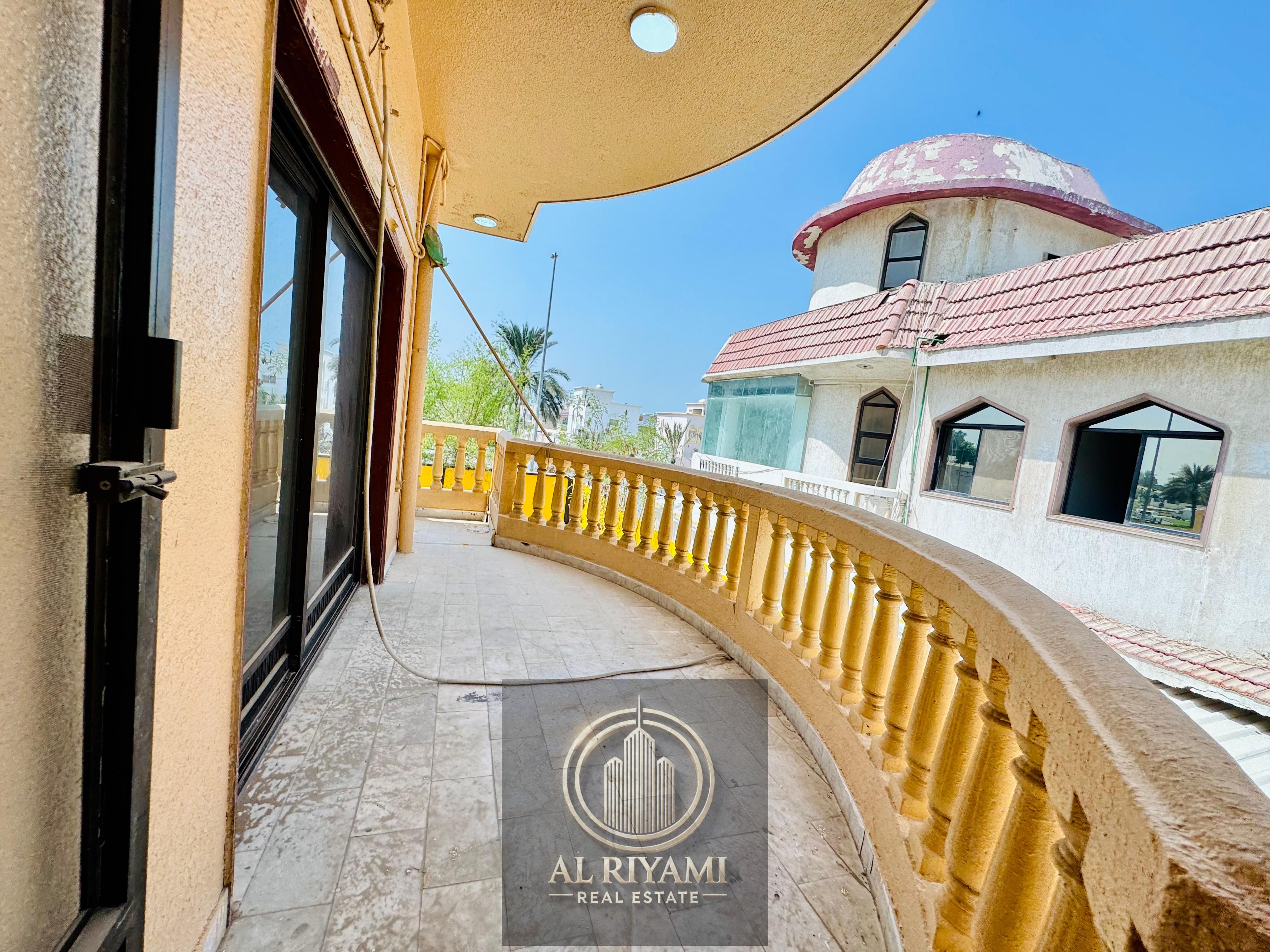 Large 10BR Villa with Yard – Ajman Corniche Area