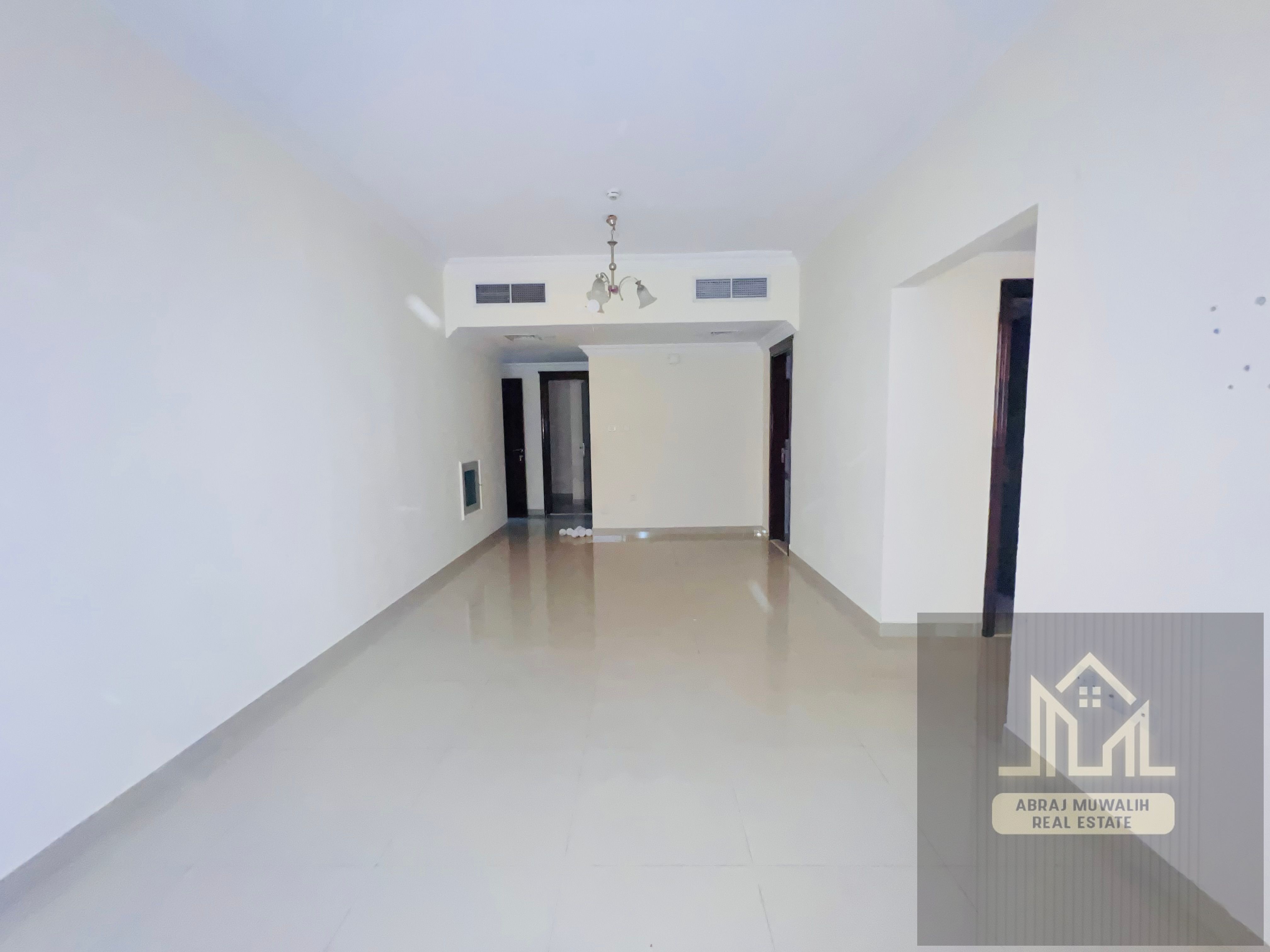 Ready To Move 3Bhk With Balcony Family Appartment