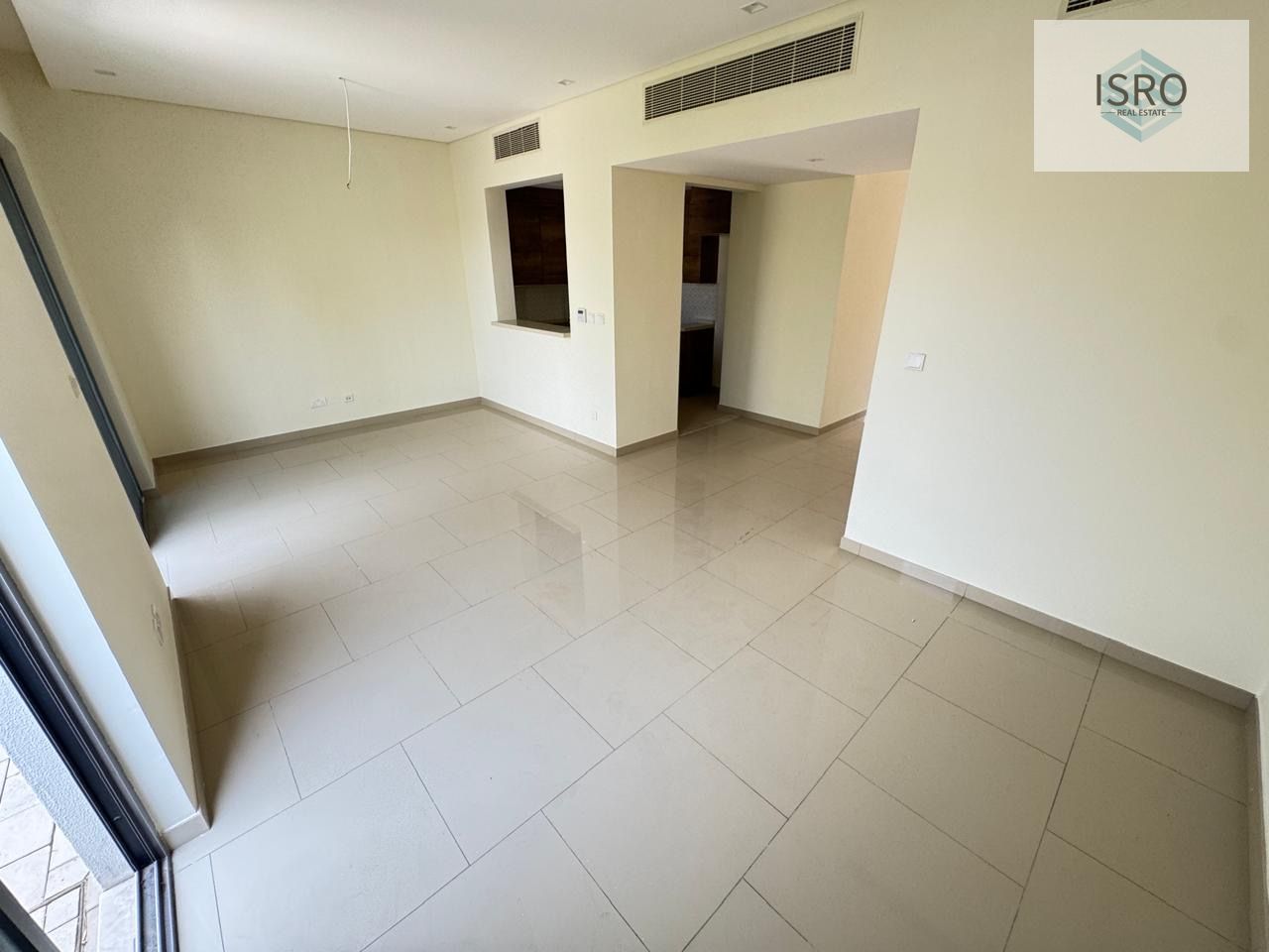 BEST OPPORTUNITY 3BEDROOM TOWNHOUSE READY TO MOVE