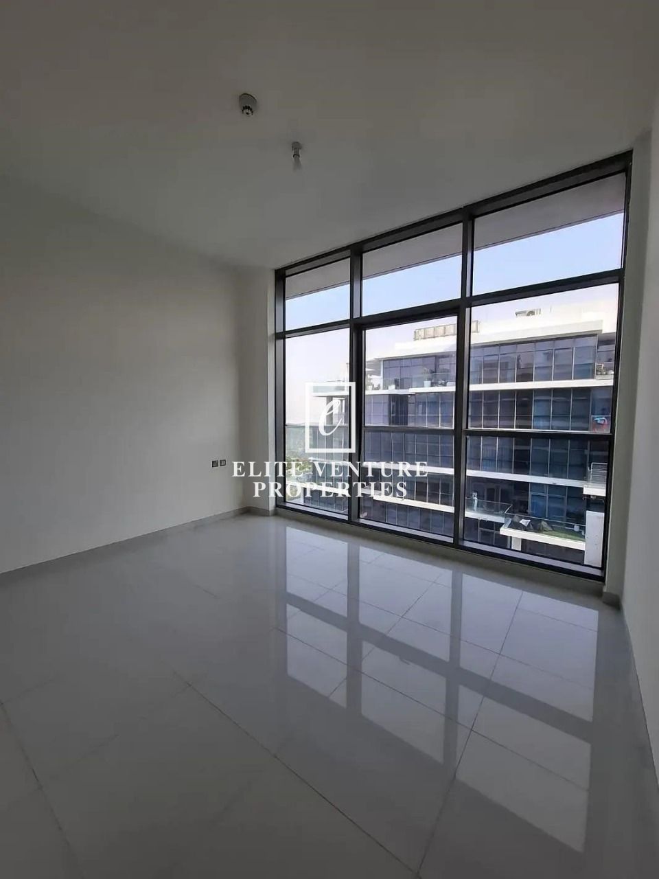 MODERN | PRIME LOCATION | SPACIOUS