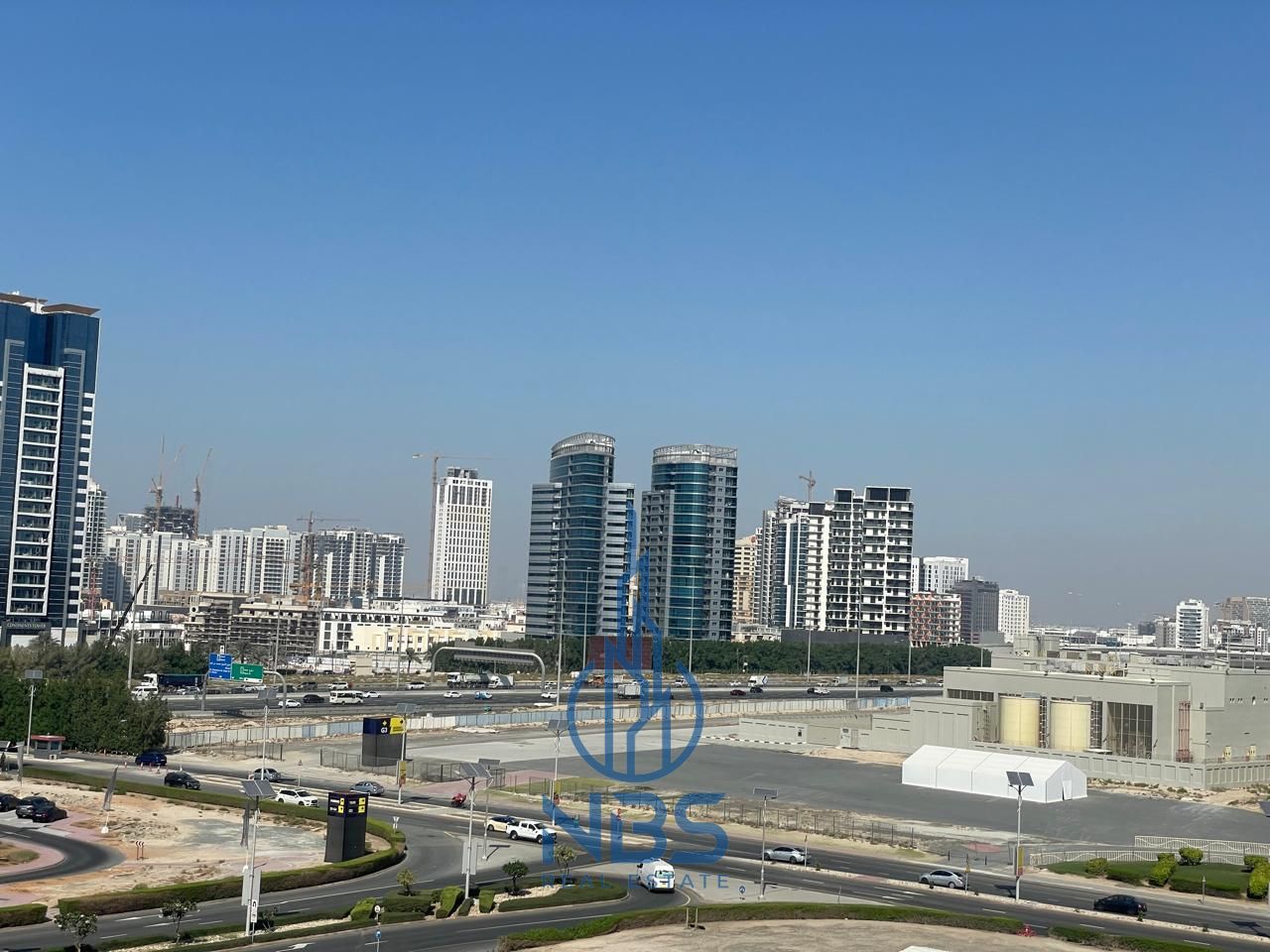 Unfurnished | Large Layout | Well Maintain