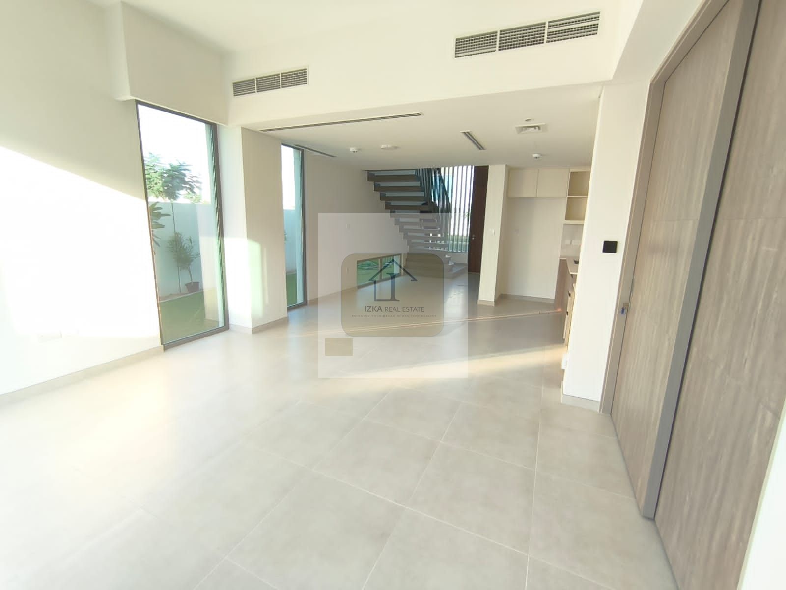 Amazing location | near to pool & Park