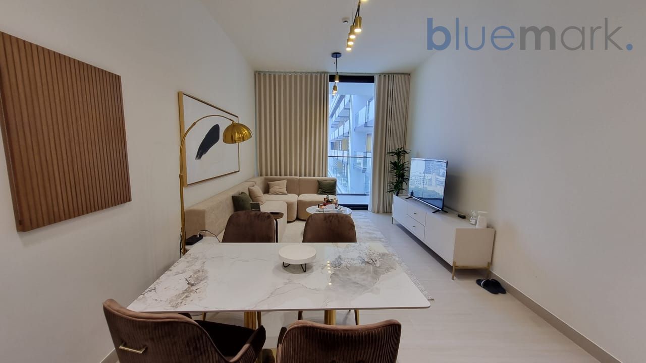 FULLY FURNISHED 1 BEDROOM IN JVC