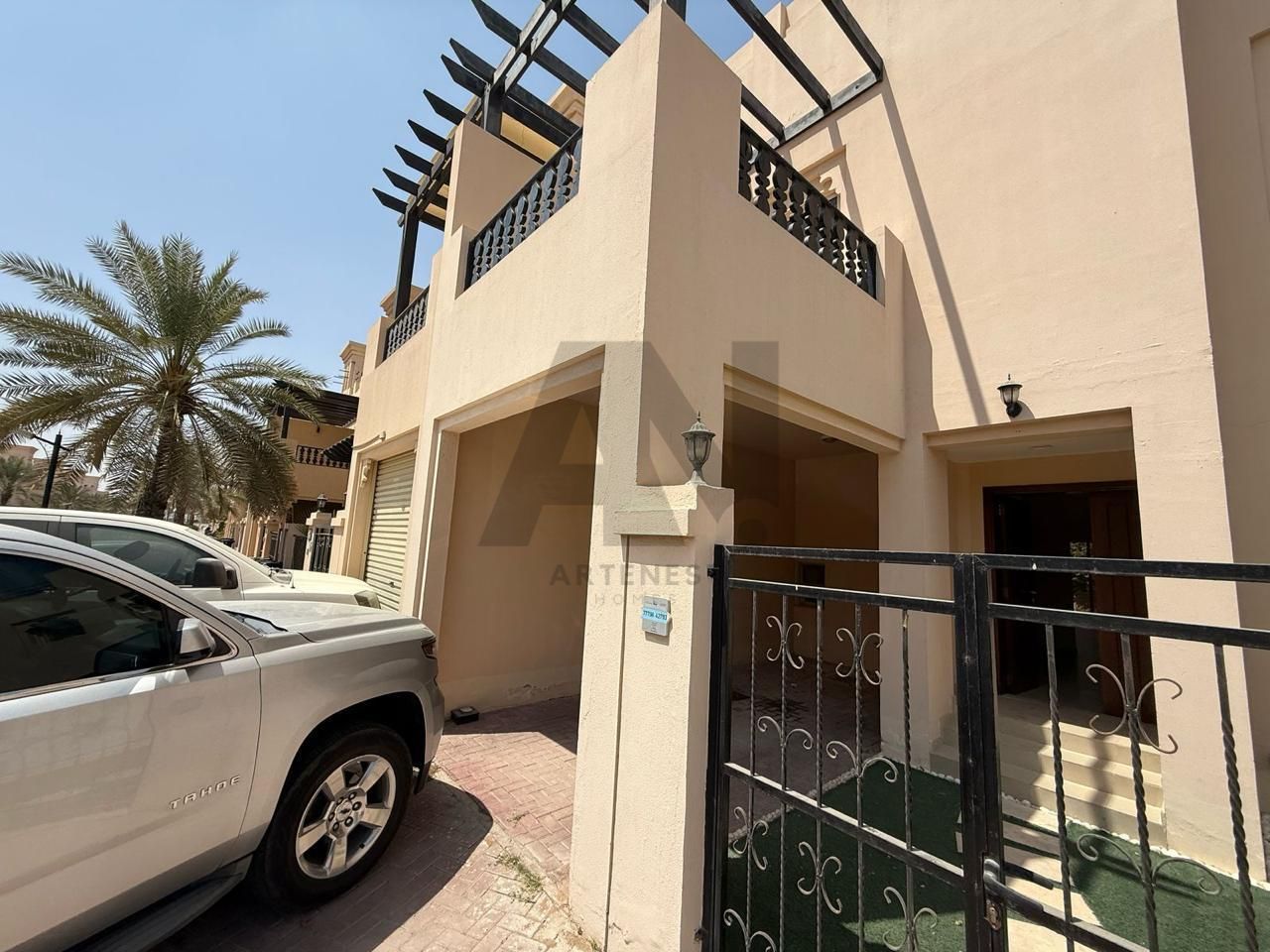 Spacious Townhouse 4 Beds + Maid for Sale | Community View