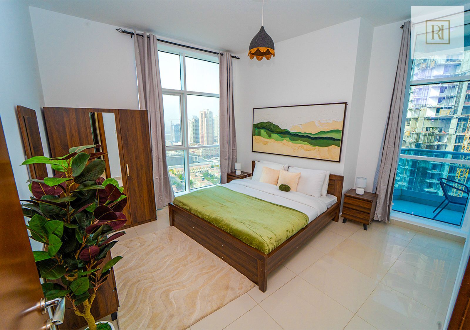 Lux JVT Resort| Pools Spa Gym Kids Play| E44/E311