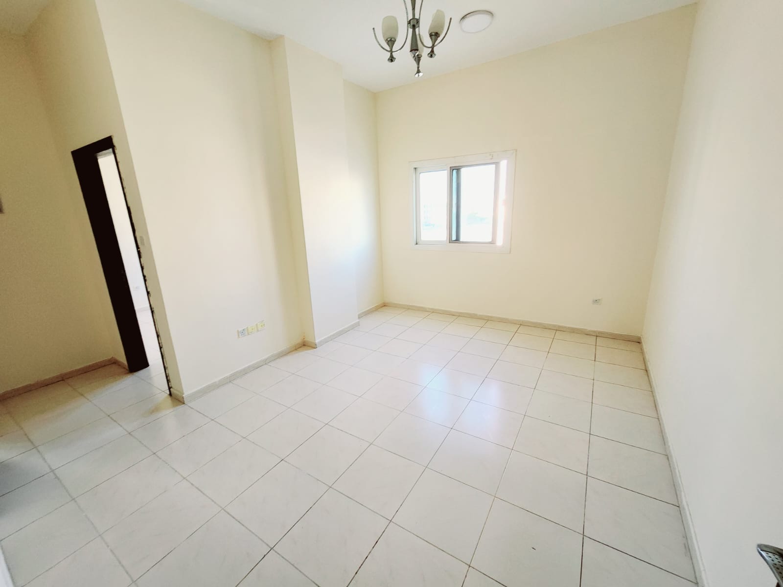 School area 1 BHK available fully family building only 29k in Muwailha Sharjah Call Ahsan Ali