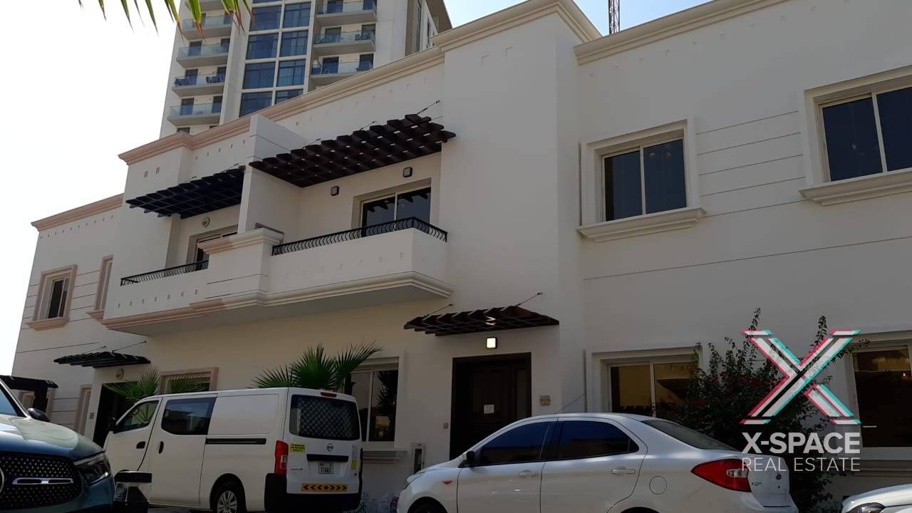 BIG SPACECIOUS 5-Bedroom VILLA for AL BARSHA