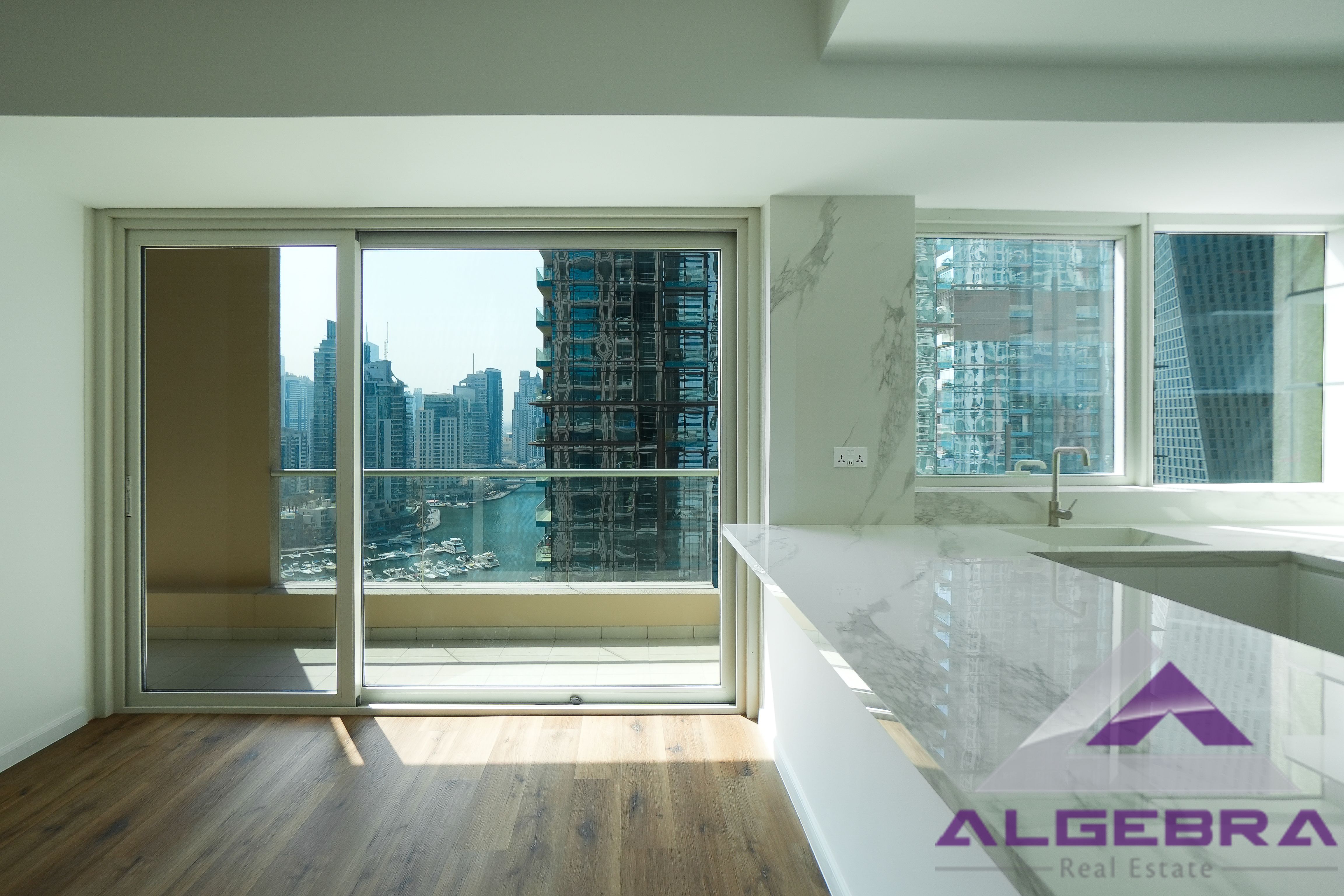 Newly Renovated| Marina View |Luxury Finishes
