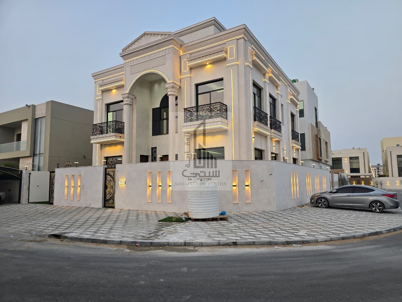 For sale: A distinctive classic villa with the finest finishes, directly on Sheikh Mohammed bin Zayed Road, including registration and ownership fees