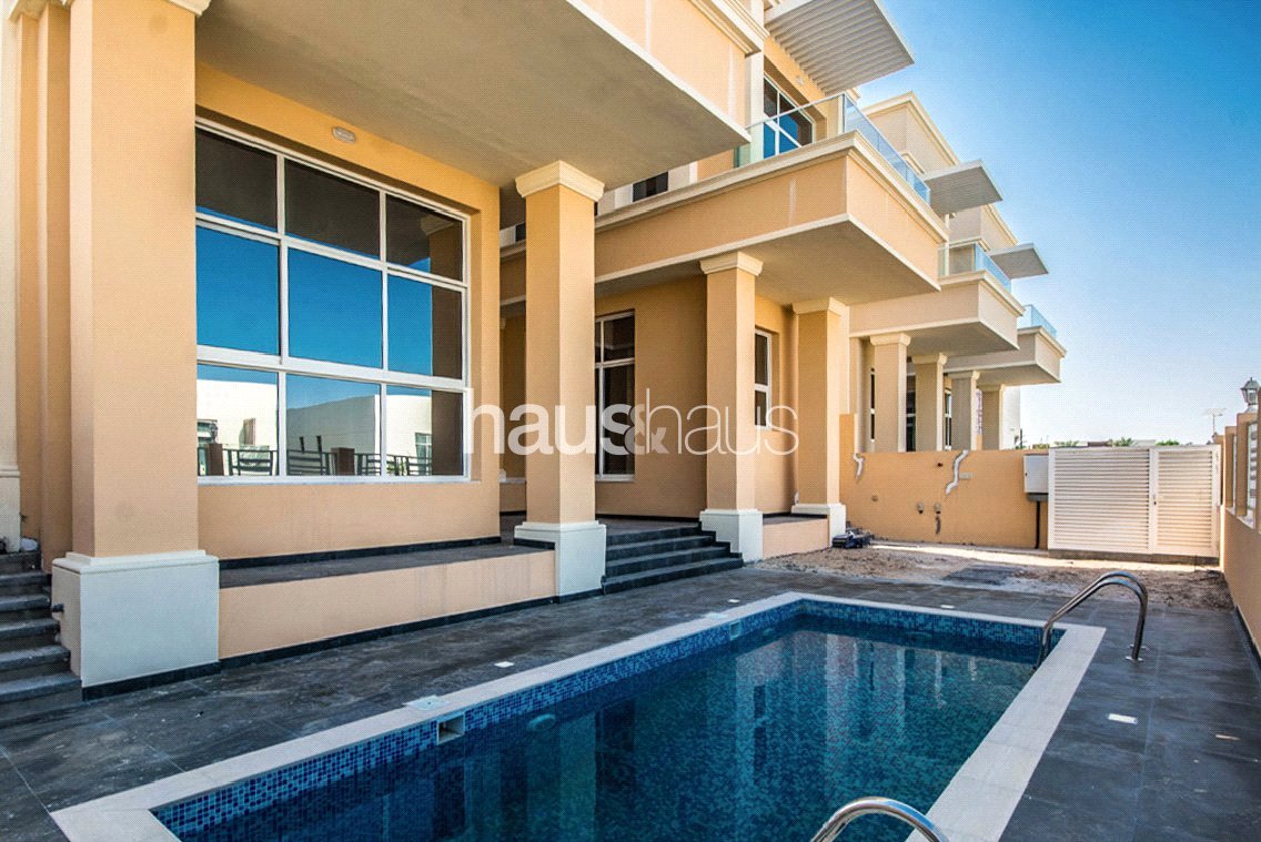 Vacant | Private pool | Huge Family Villa