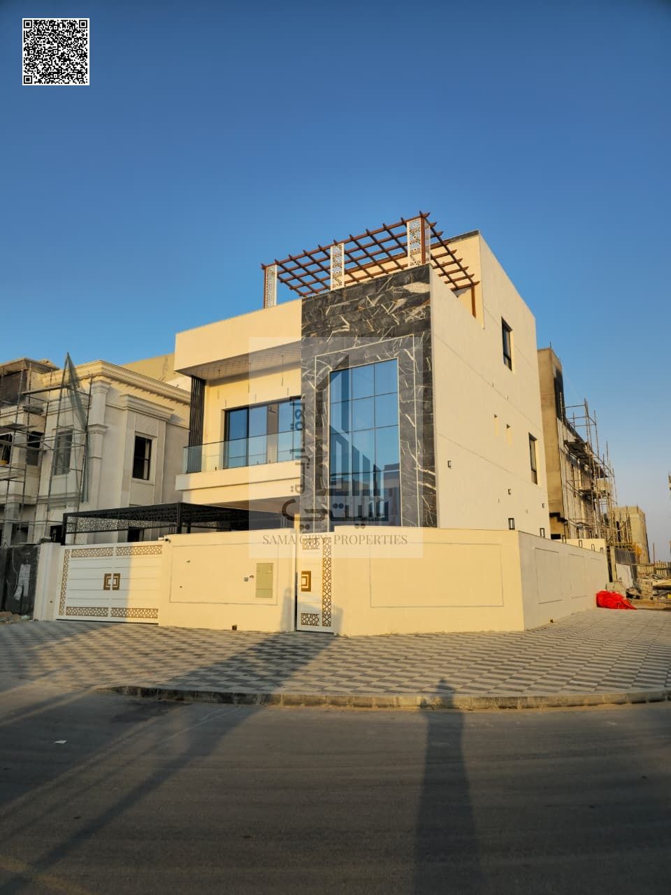 Luxury classic villa, freehold fees included