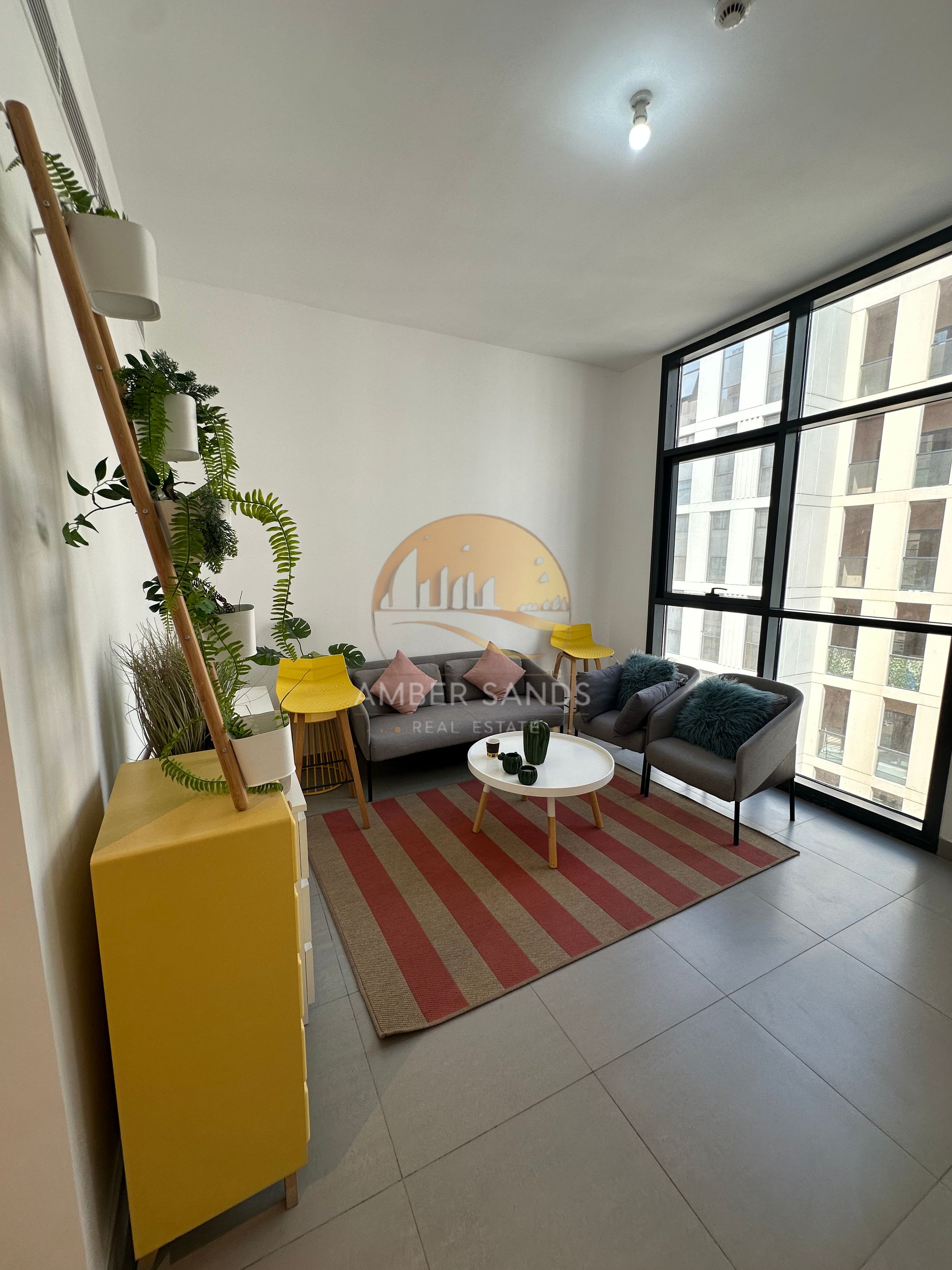 READY TO MOVE IN | PRIME LOCATION | FREEHOLD | GREAT INVESTMENT OPPORTUNITY