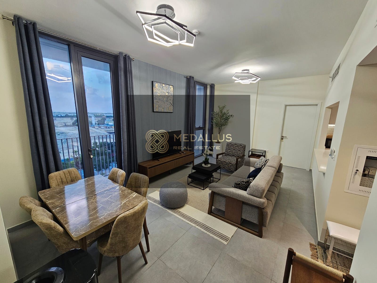 Luxury 2 Bhk | Ready to Move | Open View | Prime Location |