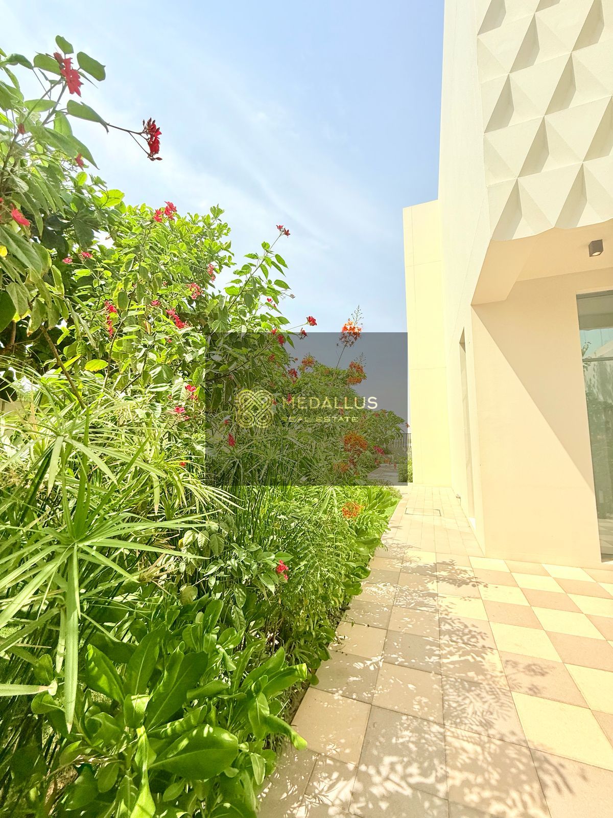 Spacious 4 BR Smart Townhouse in Al Hayyan | Crystal Lagoon | Freehold | Prime Sharjah Location