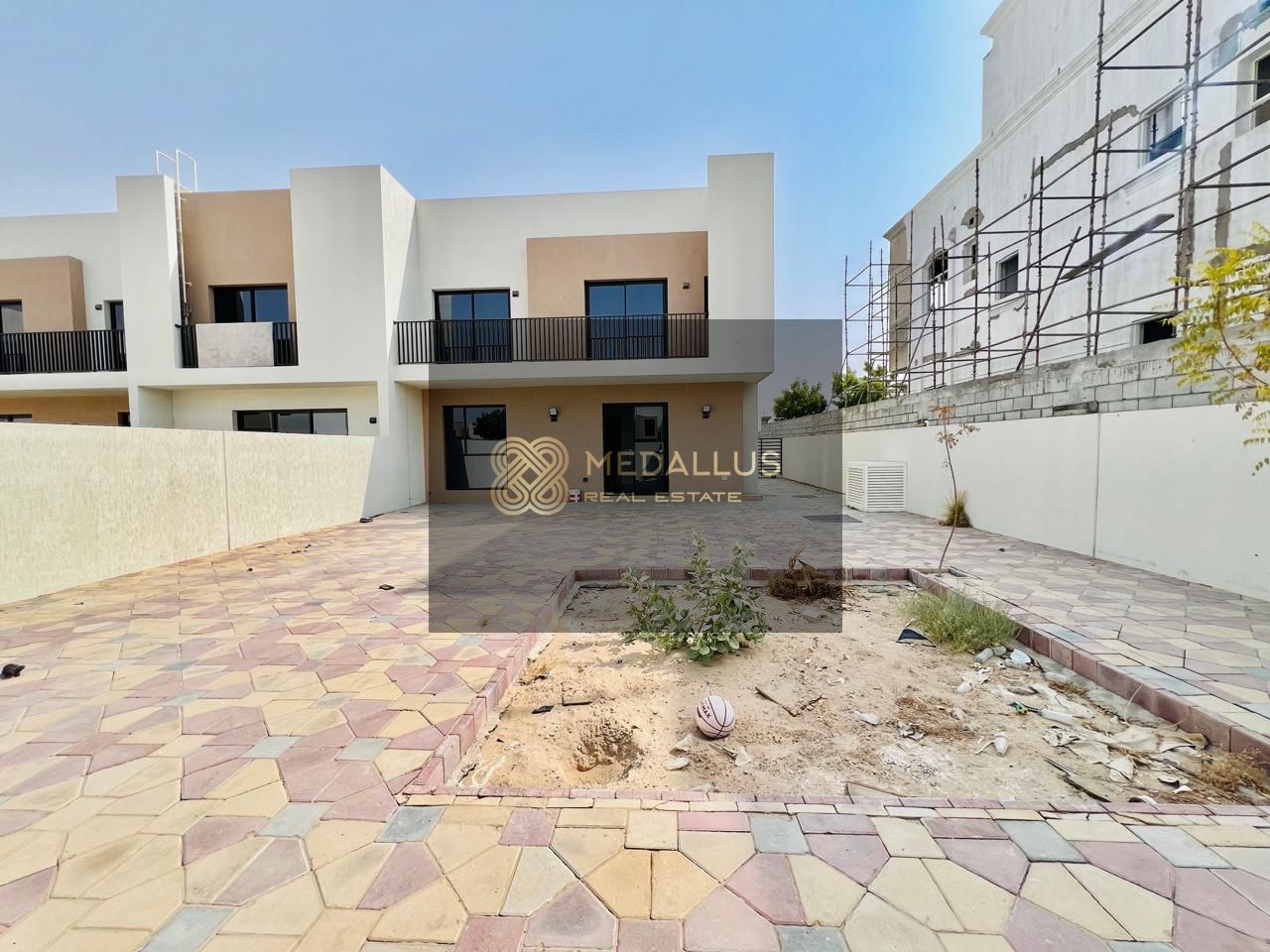 Corner Villa | Spacious | Highly Sough After Community