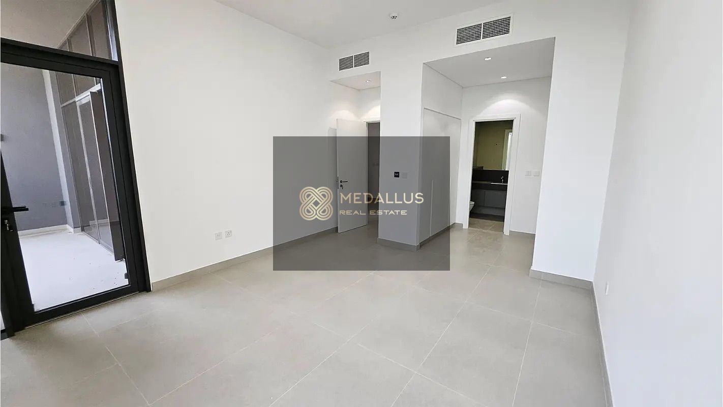 Corner 3 Bed Townhouse | Ready | Serene Community