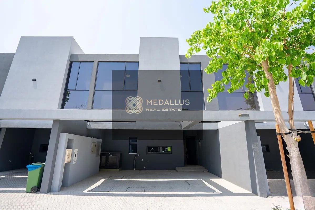 Luxurious Townhouse | Close To Dubai | Gated Green Community | Top-Notch Finishes