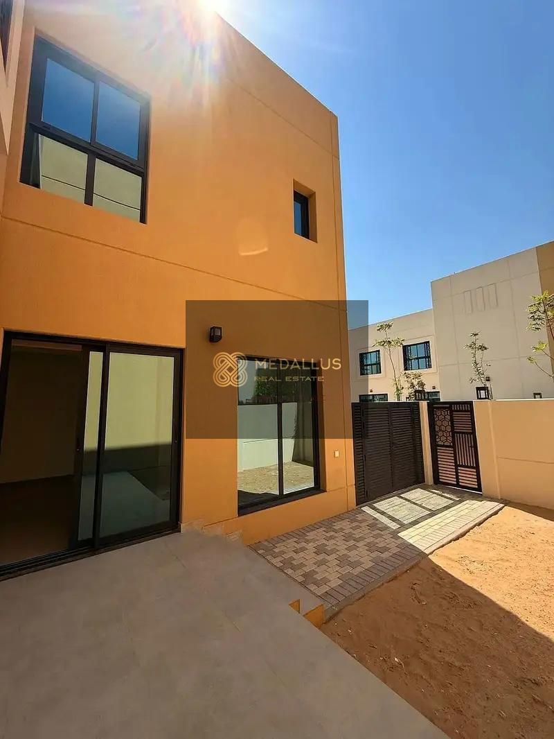Solar-Powered Modern Living| 3 BHK Townhouse in Sharjah Sustainable City | High ROI | Golden Visa