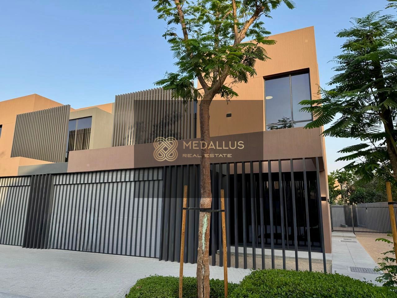 Premium 4 Br Villa | Ready | Strategic Location