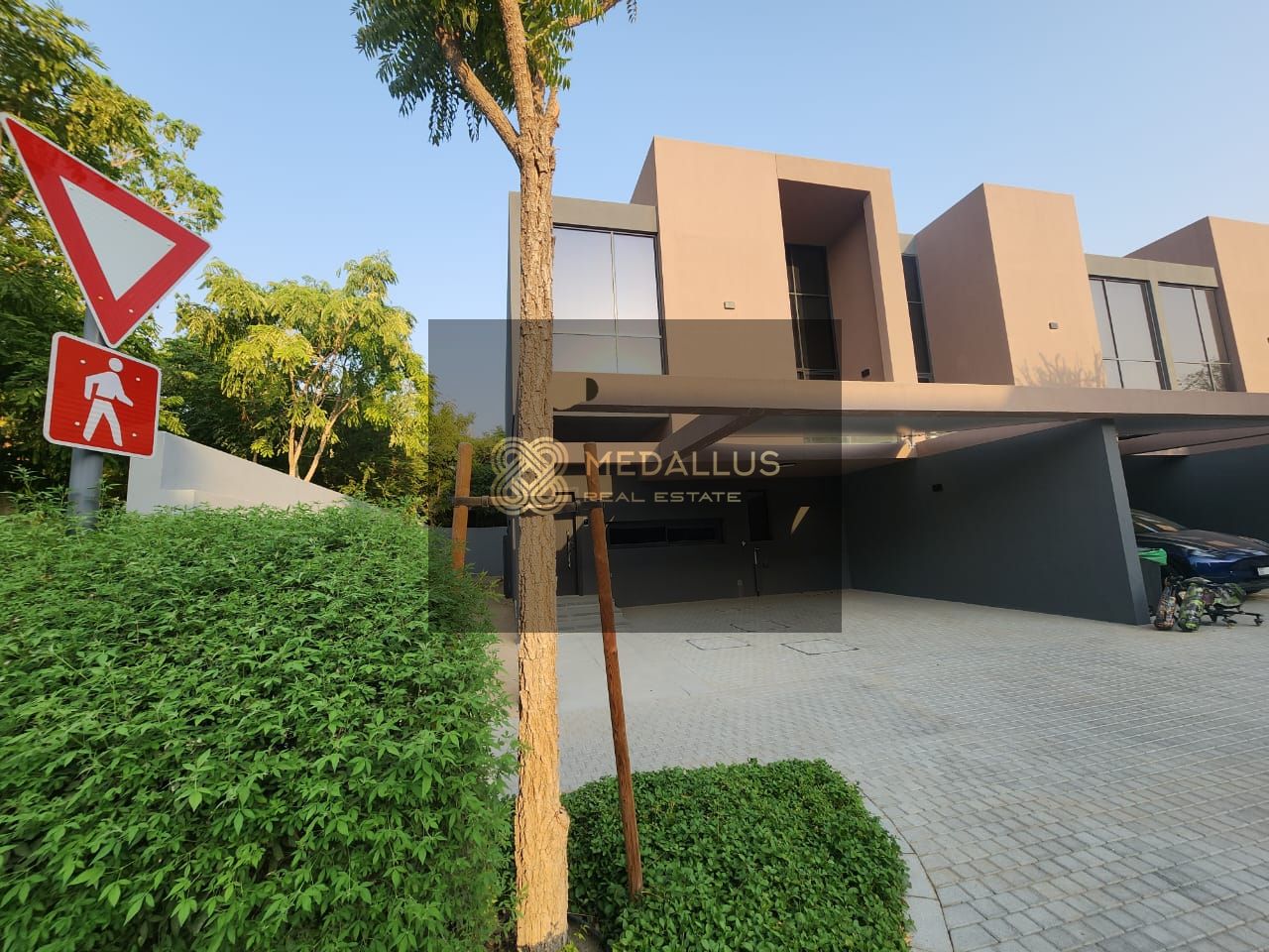 Hot Deal | 3 Br Corner Unit | Spacious Layout | Forest Community | Arada