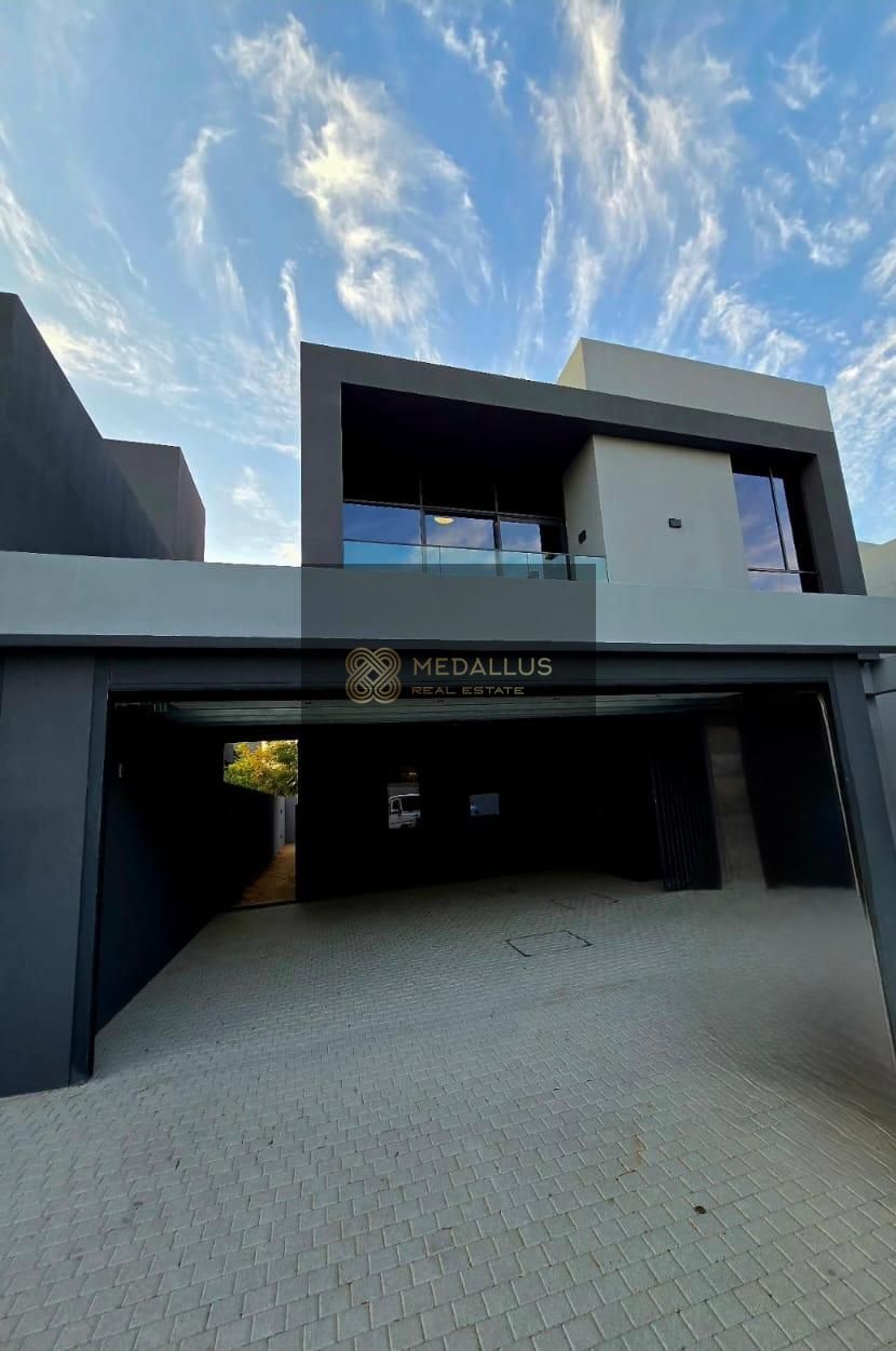 Luxury Living | Strategic Location | Best Price | Ready Villa