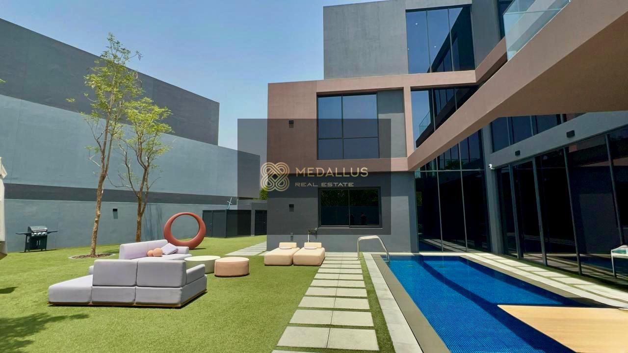 4 Br Villa | Corner Plot | Spacious Layout | Payment Plan | Golden Visa Opportunity