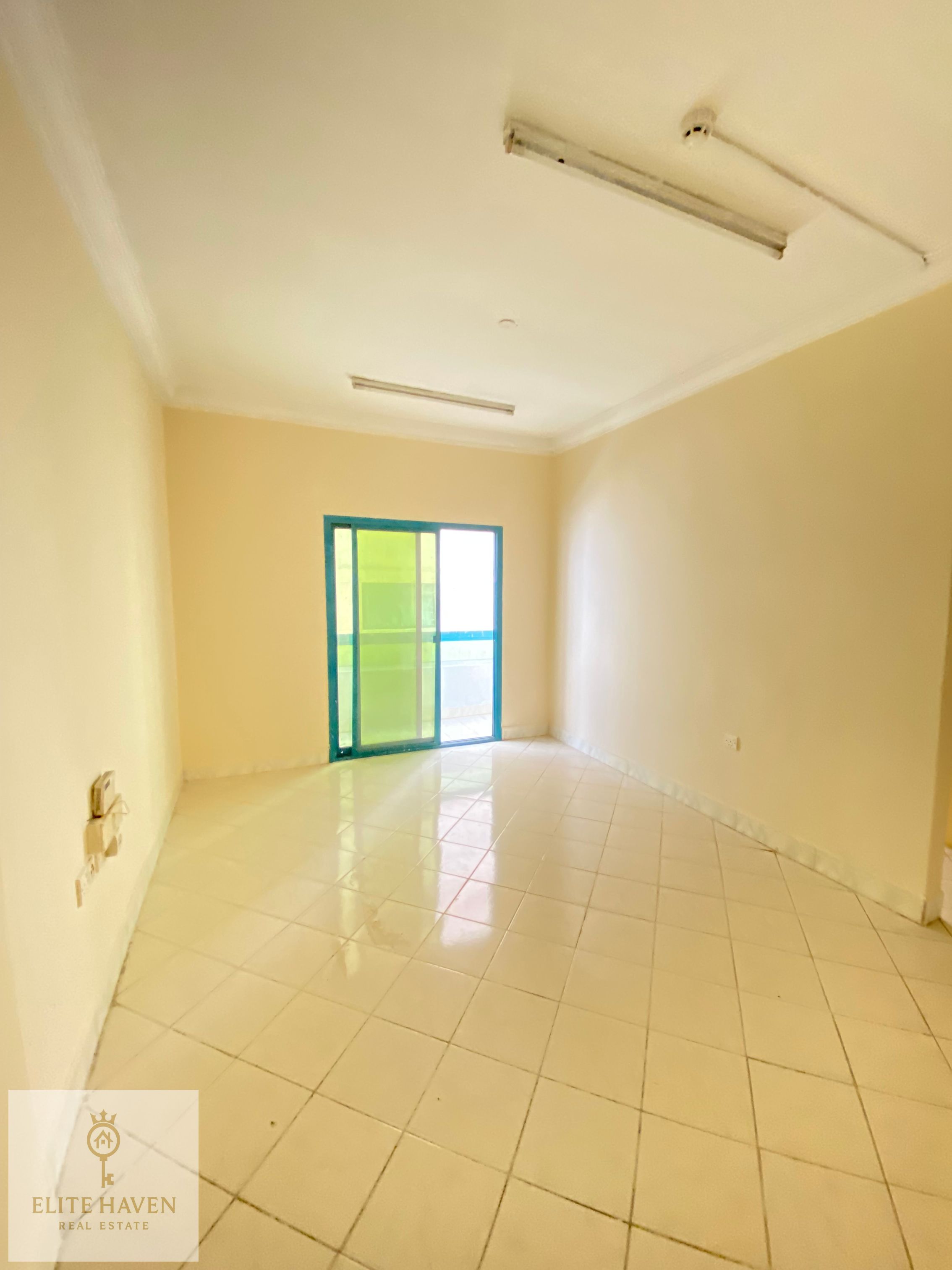 YEARLY BASIS 1BHK ONLY 32K WITH BALCONY 6CHQ PAYMENT AL NAHDA SHARJAH