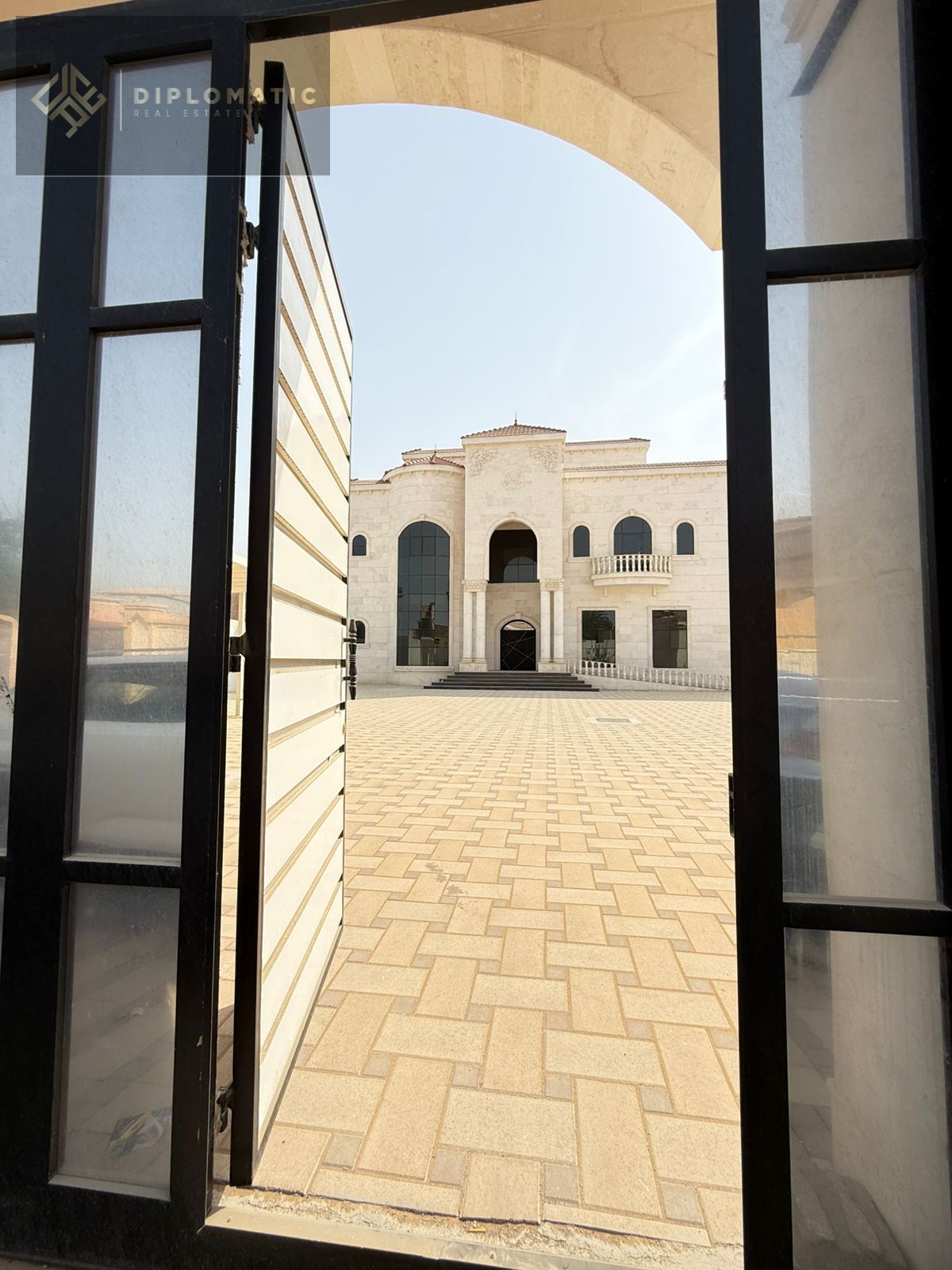 NEW Spacious 7 BR Villa in Seih Al Uraibi-3.9M